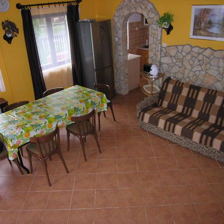 Holiday Home In Balatonmariafuerdo 19426 Pokój zdjęcie